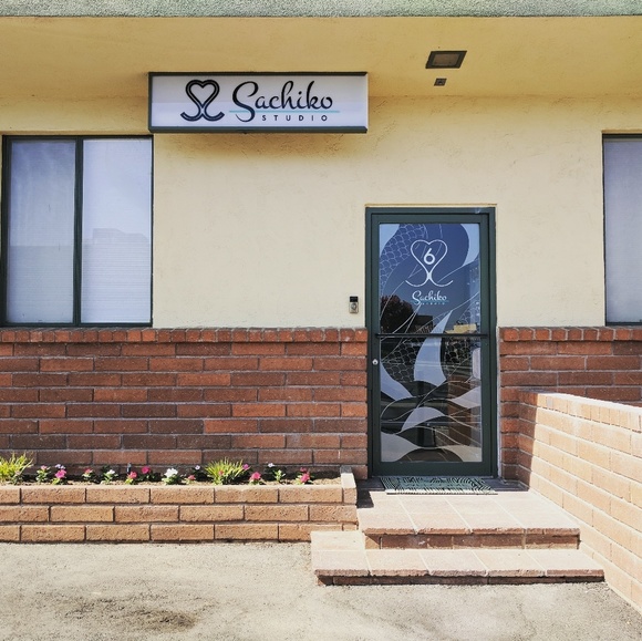 Meet your Posher, Sachiko - Picture 3 of 3